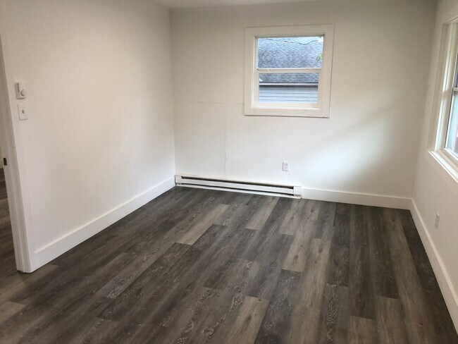 Foto del edificio - 1729-1731 Old Lynwood Circle