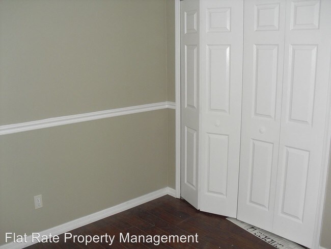 Building Photo - 1509 Red Oak Ct