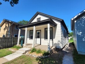 Building Photo - 1617 10th St S