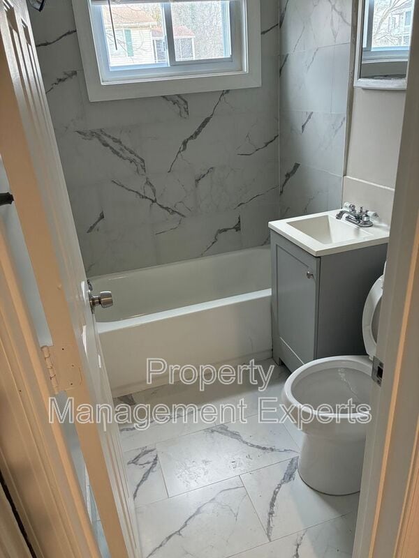 Foto del edificio - 1841 N Dinwiddie St