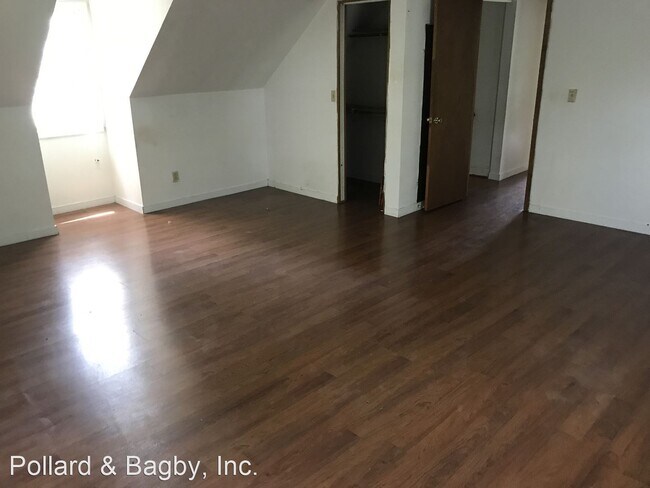 Foto del edificio - 4 br, 2 bath House - 5202 Monument Avenue