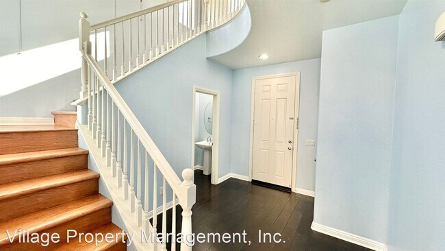 Building Photo - 3 br, 2.5 bath House - 3869 Lake Circle Drive