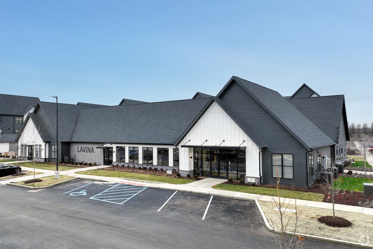 Lavina Apartments in Noblesville, IN