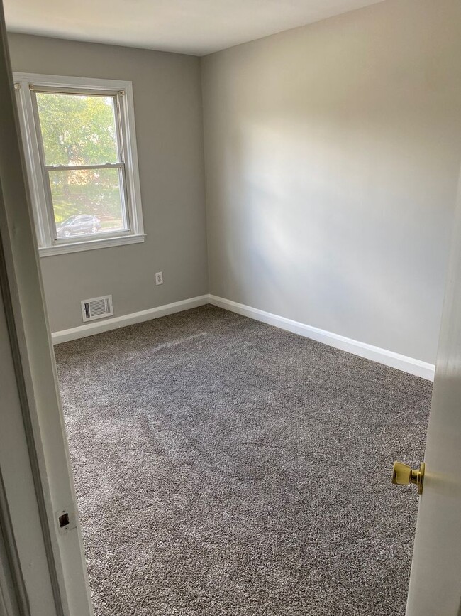 Building Photo - Charming 3Bed/2Bath Townhome in Towson