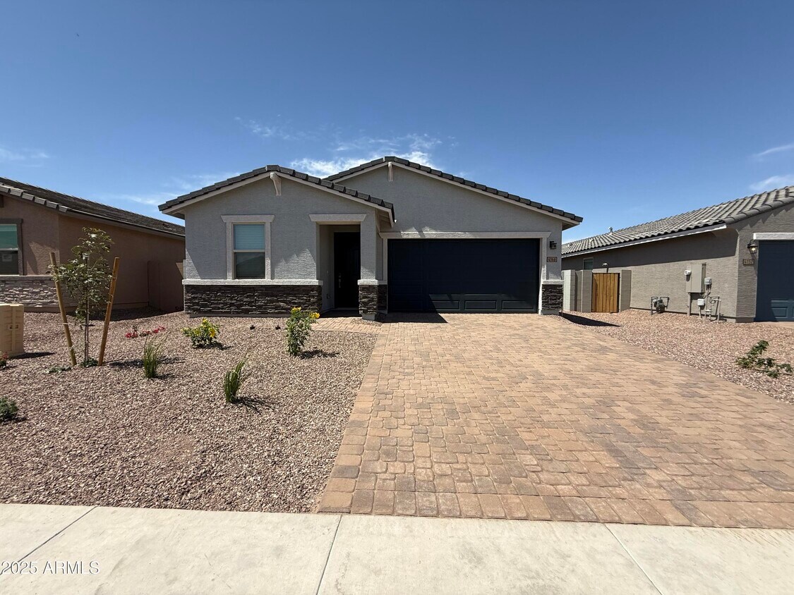 Foto principal - 4166 W Lisa Ln