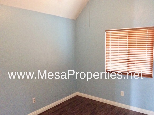 Foto del edificio - 14605 Woodland Dr