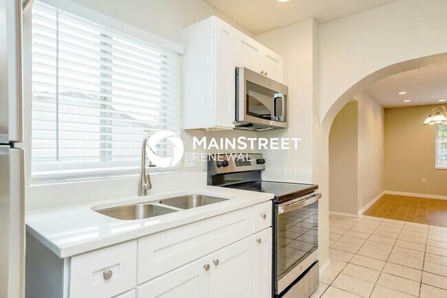Building Photo - 3 Bedroom Pet-Friendly Home in Fort Myers, FL with Main Street Renewal