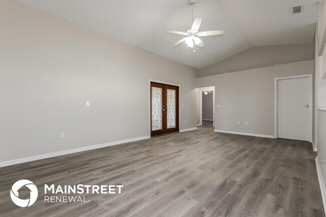 Building Photo - 3216 Big Valley Dr