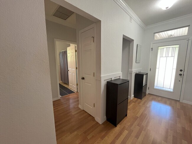 Foto del edificio - Private Oasis in Emerald Woods off NW 39th...