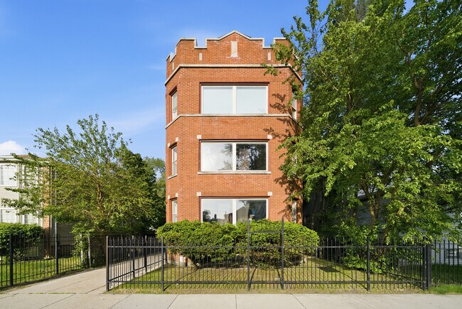 Foto del edificio - 7435 S Euclid Ave