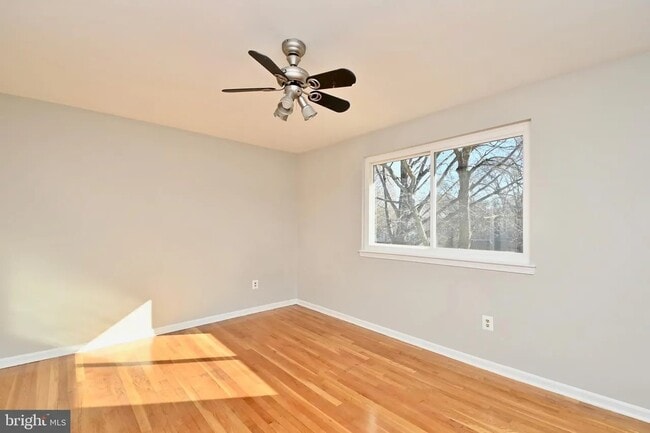 Photo - 10004 Commonwealth Blvd House