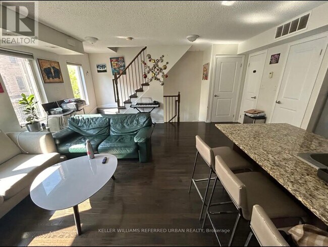 Photo du bâtiment - 12 Foundry Ave