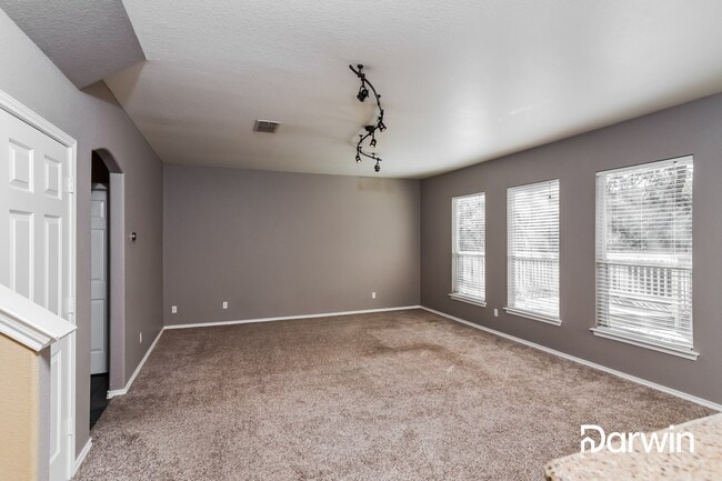 Building Photo - 102 Red Hawk Ridge