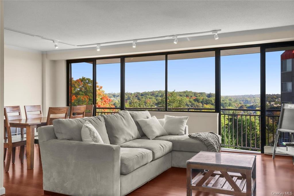 15 Stewart Pl Unit 8A, White Plains, NY 10603 Condo for Rent in White