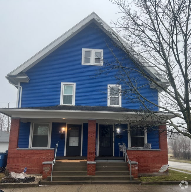 Building Photo - 751 Woodland Ave