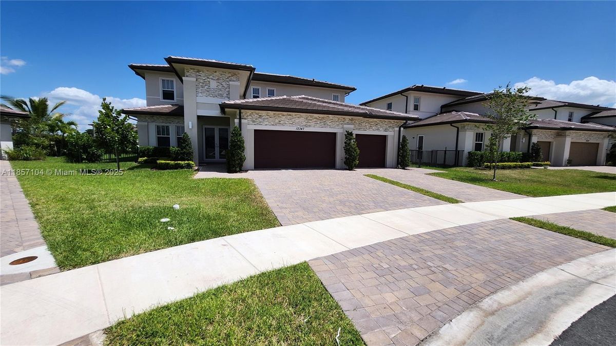 Foto principal - 12347 Green Oak Dr