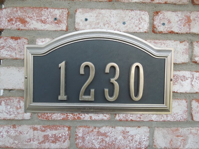 Building Photo - 1230 Gilcrest Ave