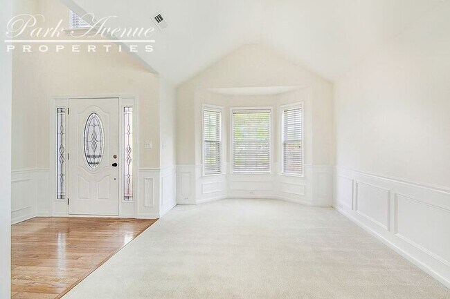 Foto del edificio - 318 Winward Pointe Dr