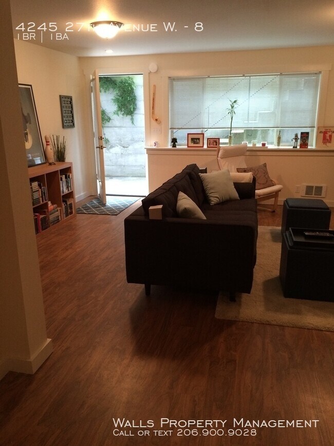 Building Photo - Open 1bd/1ba in Quiet Area! Updated!