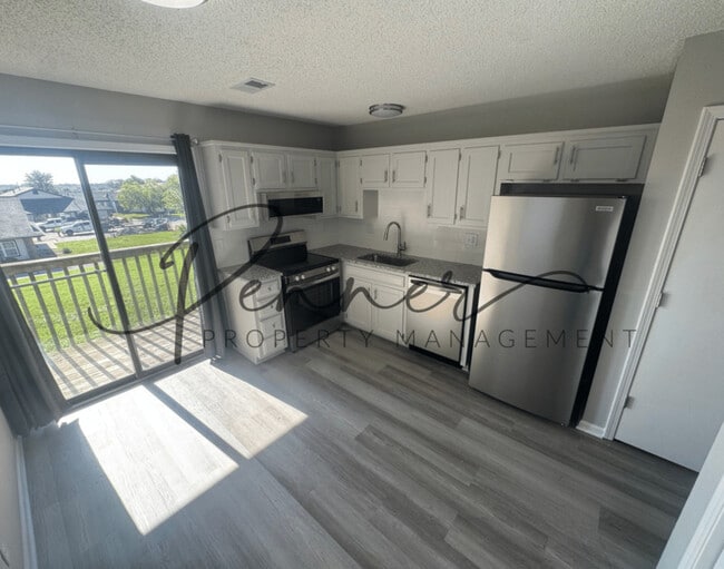 Building Photo - 517 Sky Vue Dr