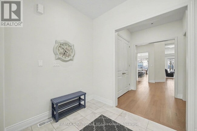 Building Photo - 268 Rea Dr