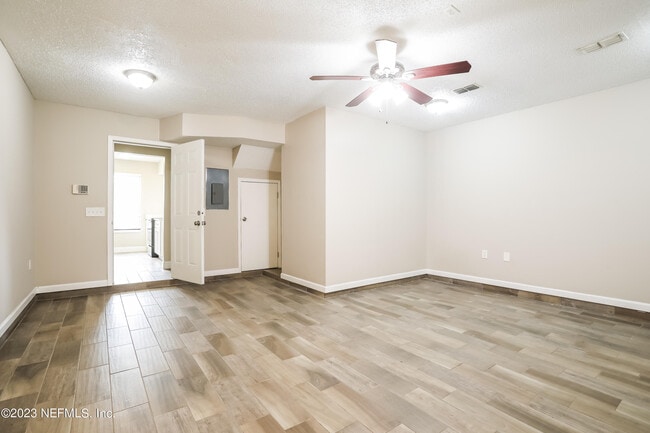 Building Photo - 8117 Fort Lee Trail