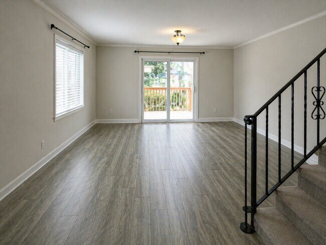 Building Photo - 1704 Monongahela Ave