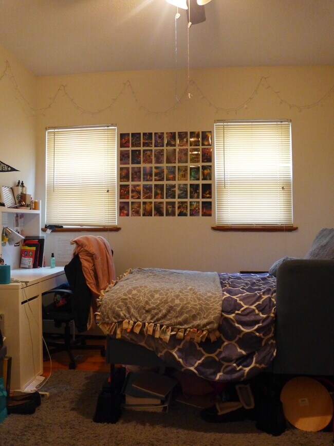 Foto del edificio - 832 Parker St