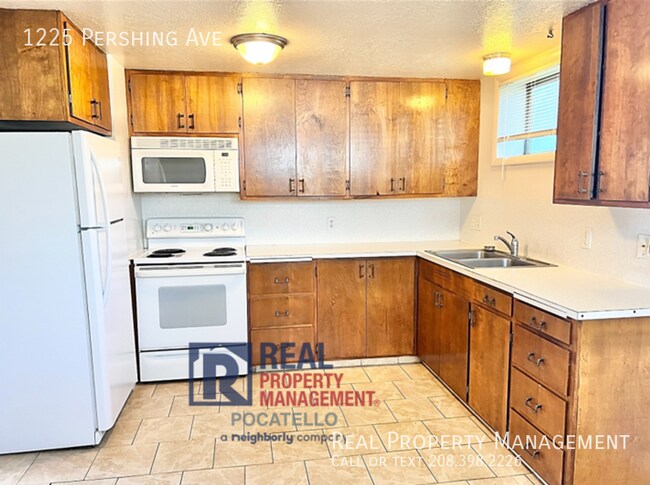Foto del edificio - 2 Bedroom 1 bath Apartment - Basement
