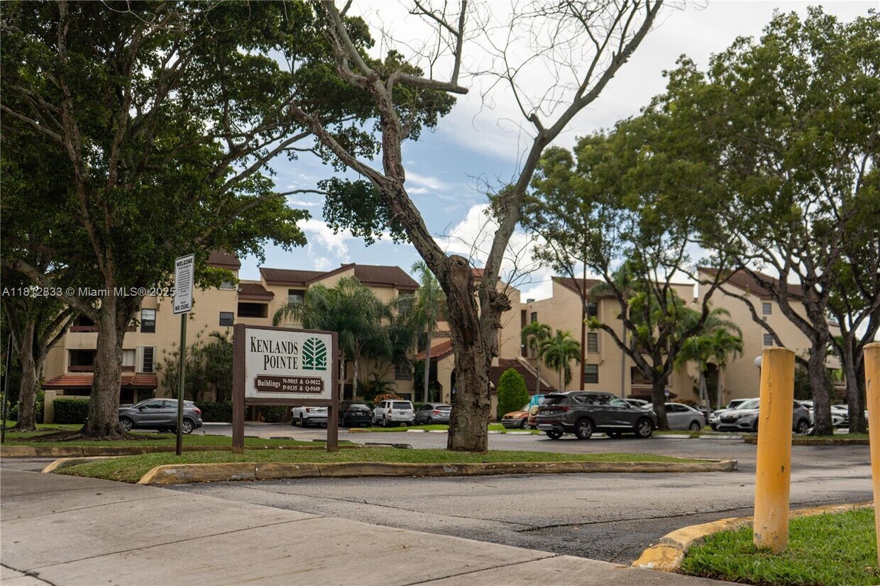 Foto principal - 9140 SW 123rd Ct