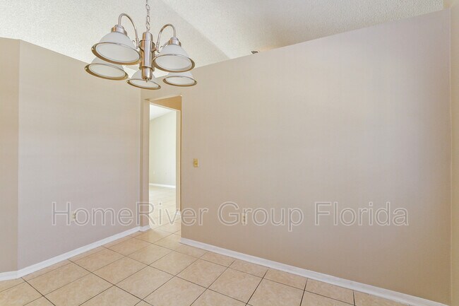 Building Photo - 1053 Seminole Creek Dr