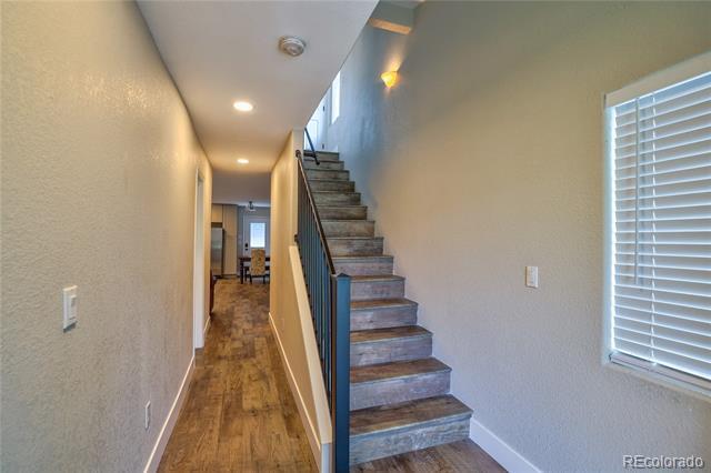 Building Photo - 1354 Lipan St