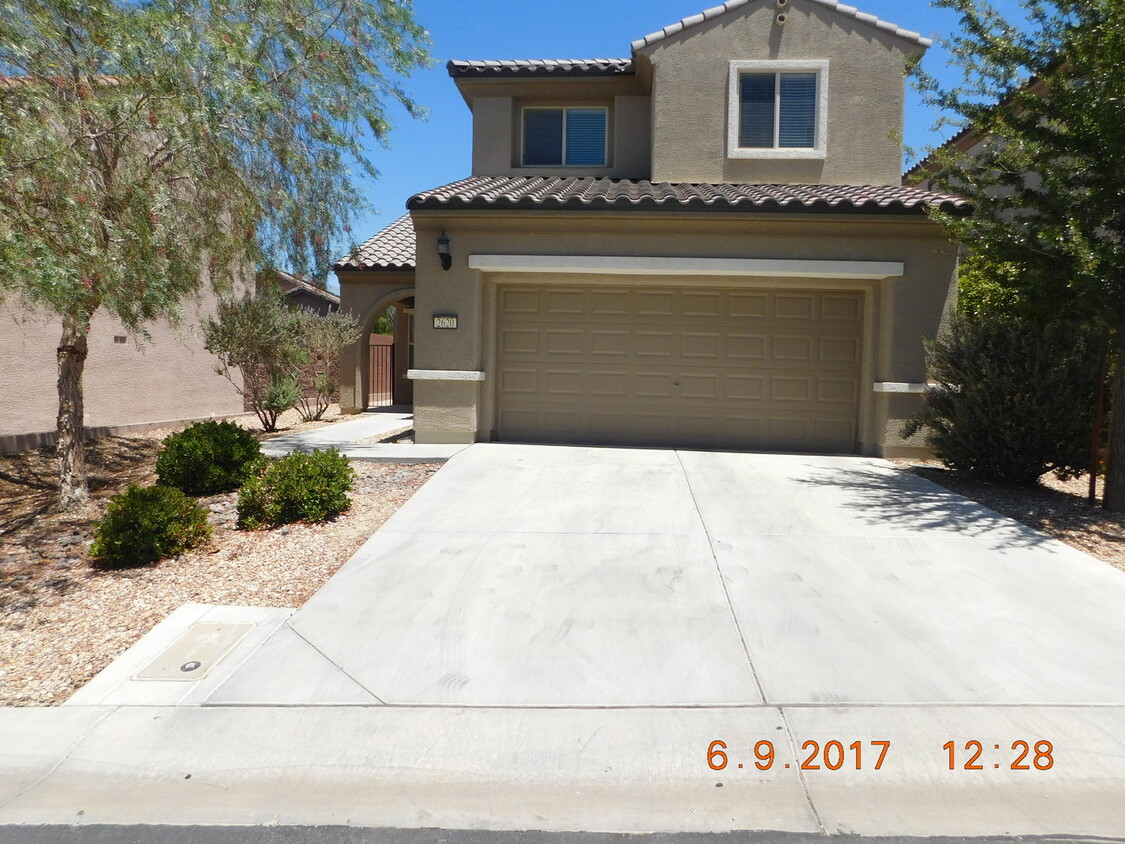 Primary Photo - Must See!!! Stunning 3 bedroom 3 bathroom ...