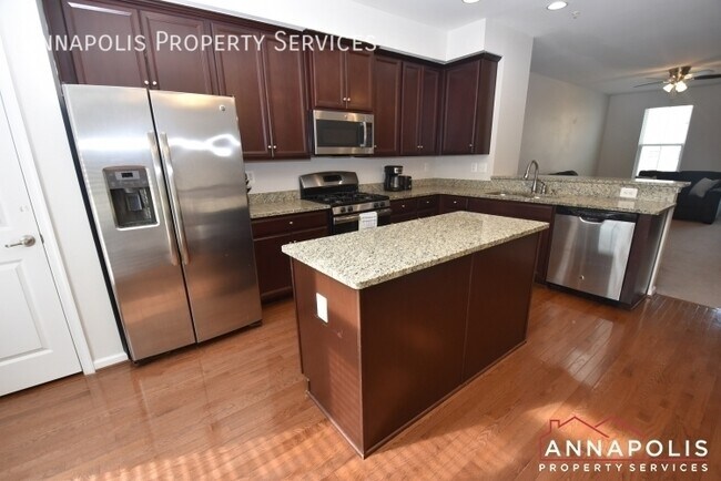 Foto del edificio - 619 Ravenwood Dr