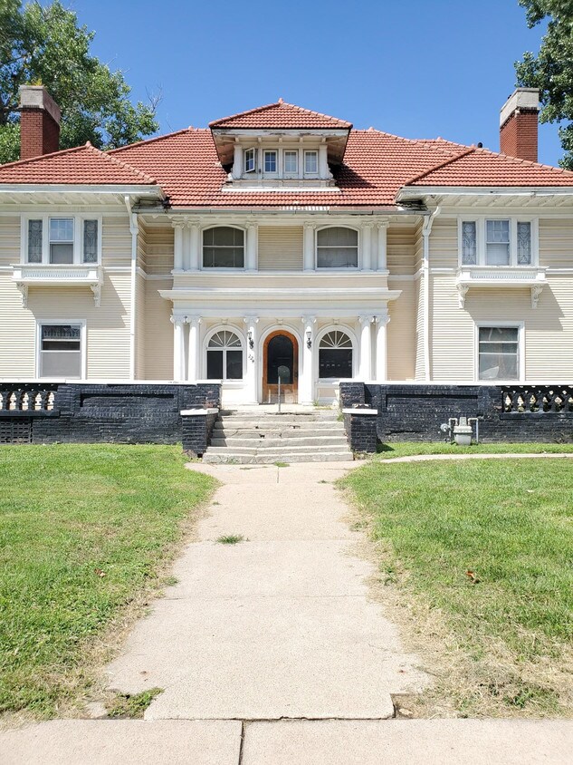 Primary Photo - 224 S 8th St