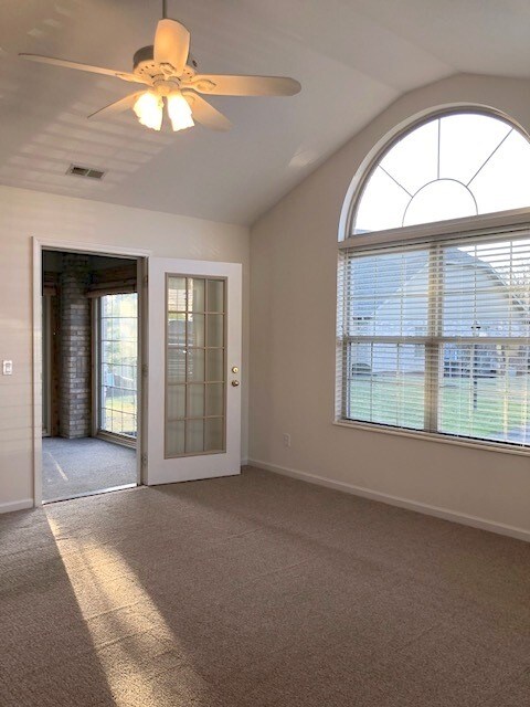 Foto del edificio - 5250 Coventry Ln