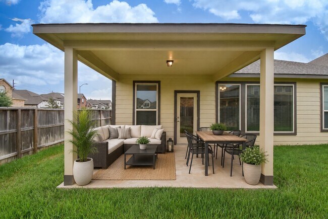 Foto del edificio - 23602 Acerola Tree Ct