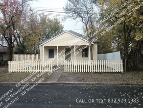 Building Photo - 2212 Semmes St