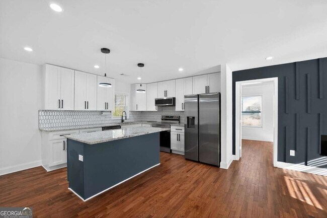 Foto del edificio - 3769 Adkins Rd NW