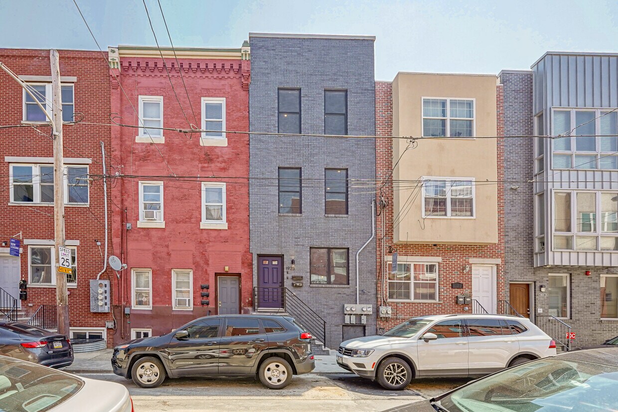 Primary Photo - 1925 N 18th St