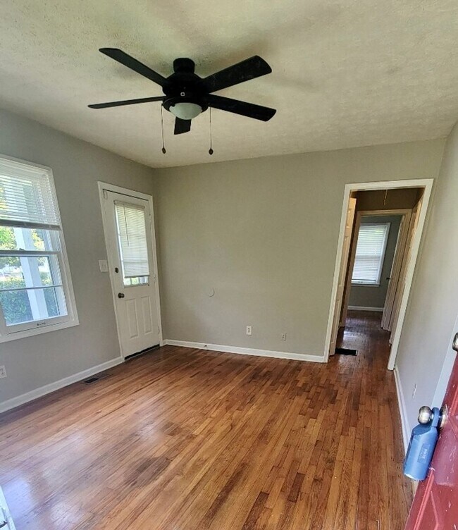 Foto del edificio - Charming 3 bedroom Bungalow