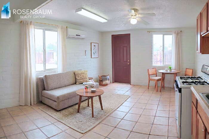 Foto del edificio - 3611 E Glenn St