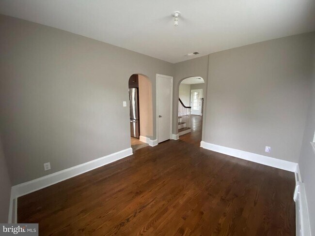 Foto del edificio - 333 Layfield Rd