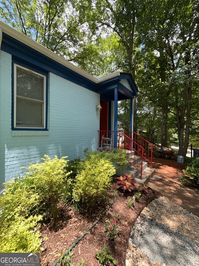 Building Photo - 1270 Trenton St SE