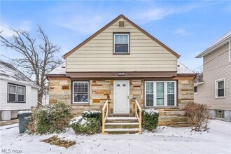 Building Photo - 21980 Ivan Ave