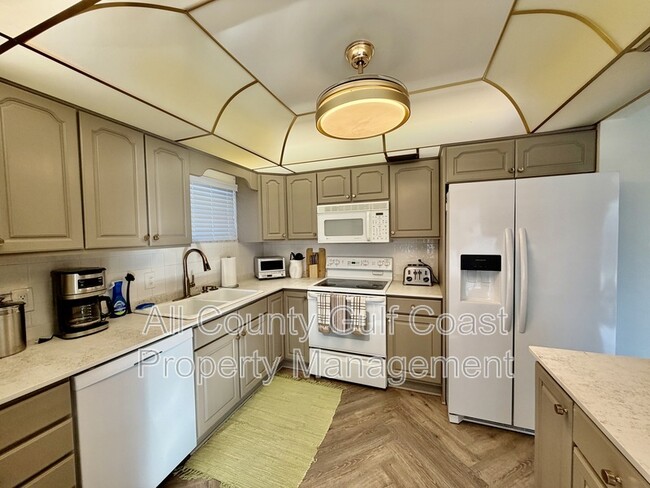 Building Photo - 6094 Red Maple