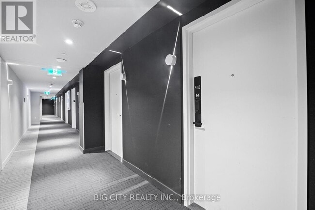 Building Photo - 3883-3883 Quartz Rd