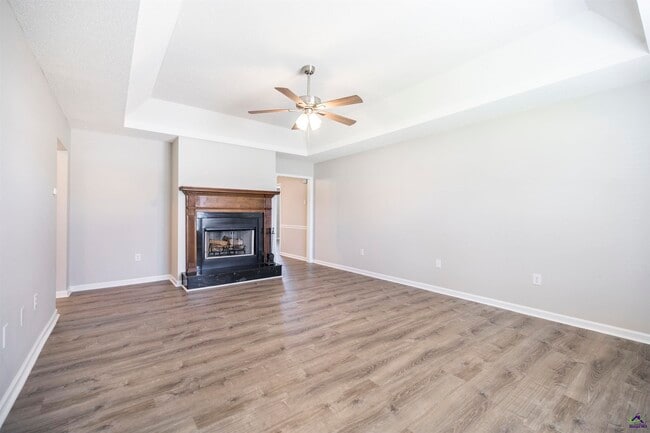 Building Photo - 309 Deerfield Cir