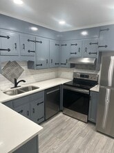 Building Photo - 8453 Old Spanish Trail Rd