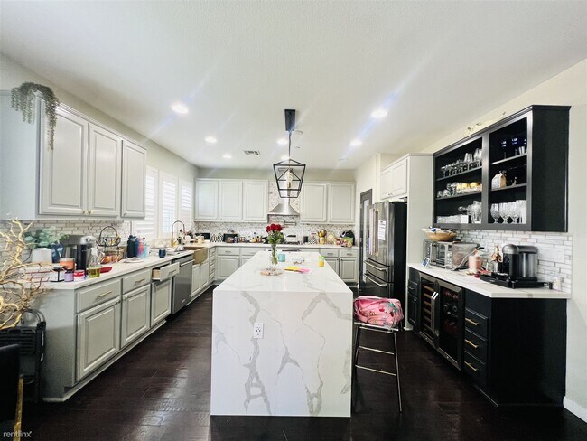 Building Photo - 5 br, 3 bath House - 7026 Syrah dr